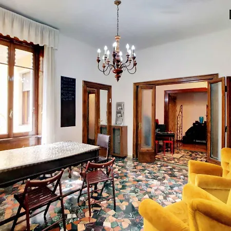 Guest house Center