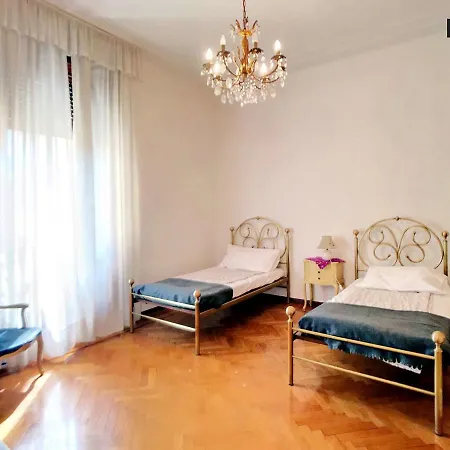 Guest house Center *