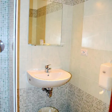 Penzion Casa Per Ferie Achille Ricci *