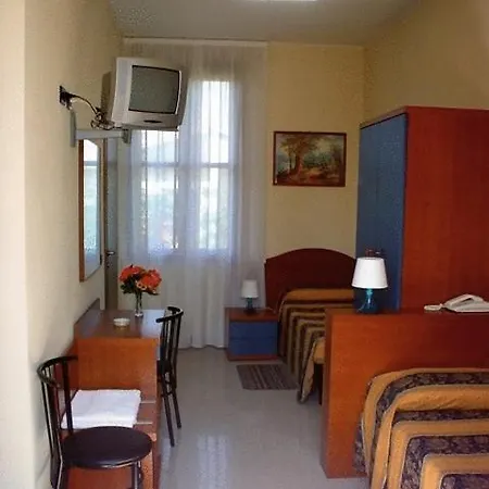 Отель Greco 2*