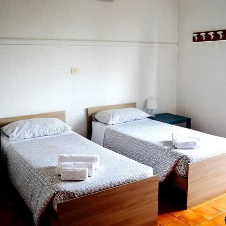 카사 페르 페리에 아칠 리치