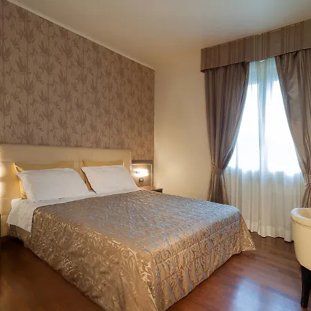 Palmanova 4* Milan
