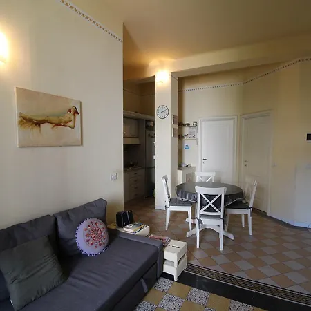아파트 Spazioso Trilocale Zona Navigli Centro 밀라노