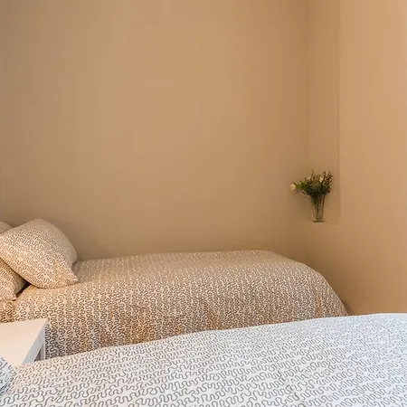 아파트 Sparkling 4 Bedroom Apartment In Milan