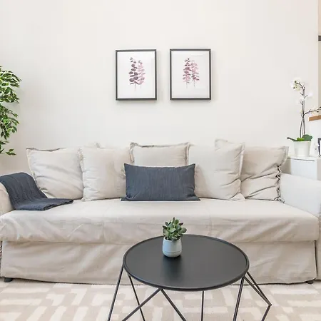 Apartment At Home - Apartment Milano-Porta Romana *