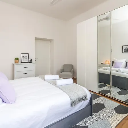 At Home - Apartment Milano-Porta Romana