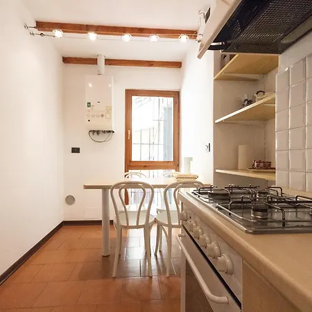 Apartment Navigli Darsena Milan