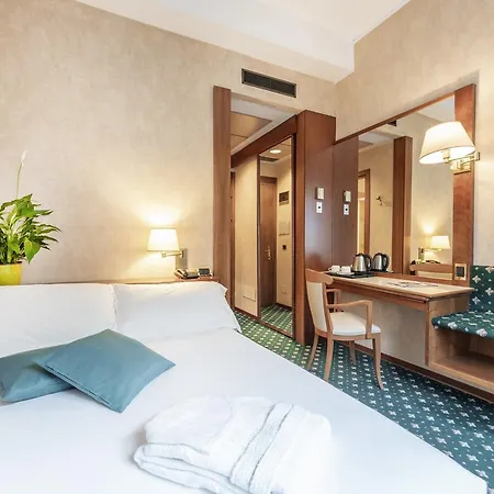 Ascot 4* Milano