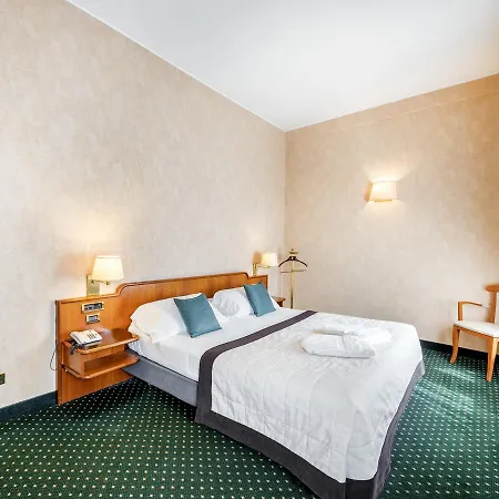 Hotel Ascot 4*