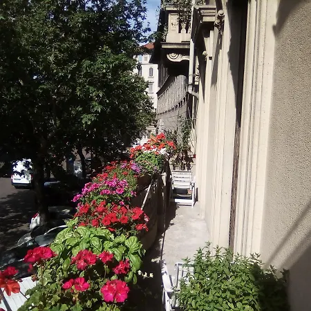 Casa Di Barbara E Stefano אכסניה *