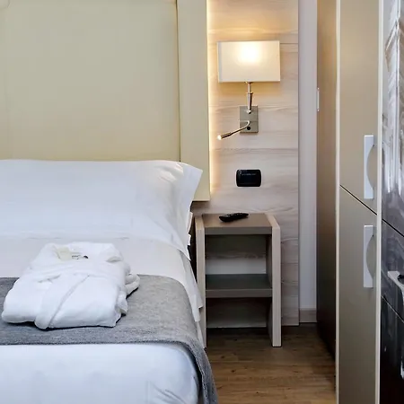 Duomo Hotel & Apartments Μιλάνο