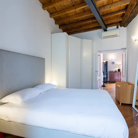 Apartment Brera 20 Milan