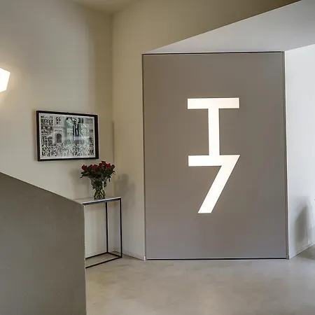 ゲストハウス T7 *