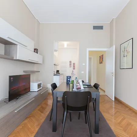 Apartment Hemeras Boutique Homes - Design Near Duomo Cathedral