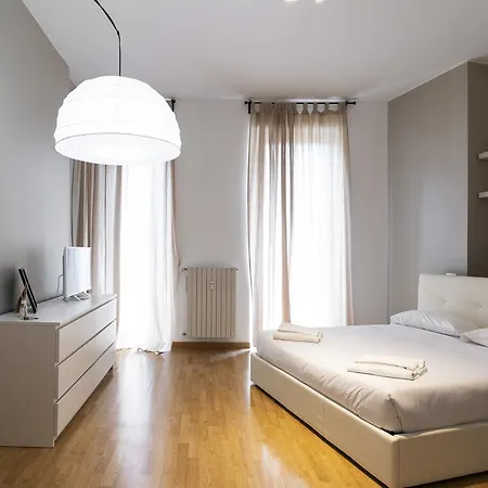 Cadorna Center Studio-by Flatscollection Apartment Milan