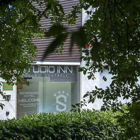 & Urban Padel 4* 밀라노