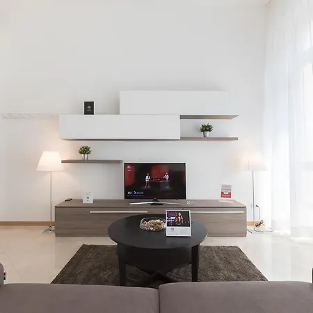 Hemeras Boutique Homes - Design Near Duomo Cathedral Apartment