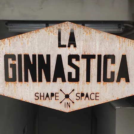 Zuretti 61 3* Milaan