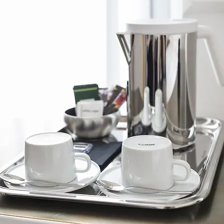 セナート ホテル 4*