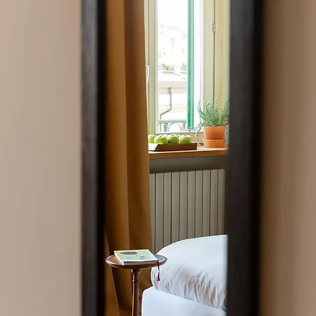 Zebra Naviglio 4* Μιλάνο