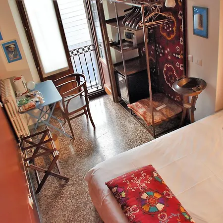 Ca' Monteggia Pensionat 2*