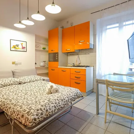 아파트 Lovely Attic In *