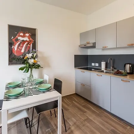 Certosa Colorful Mini Flats Apartment *