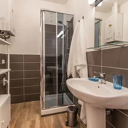 Certosa Colorful Mini Flats Apartment Milan