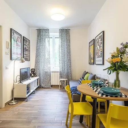 Certosa Colorful Mini Flats Apartment *