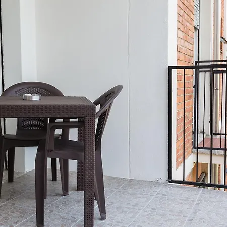 Apartmán Guesthost - Business Balcony Flat Milán