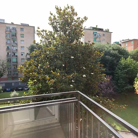 Apartment Guesthost - Business Balcony Flat