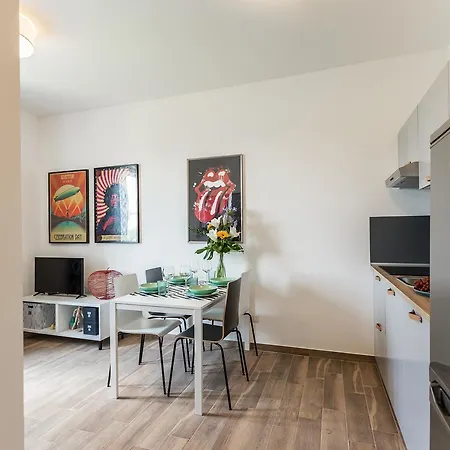 Certosa Colorful Mini Flats Apartment Milan