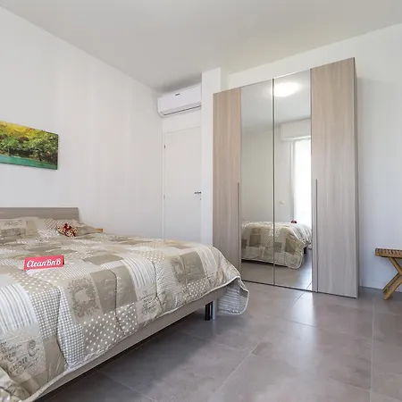 Business Balcony Flat Appartamento *