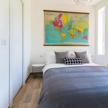 Certosa Colorful Mini Flats Apartment