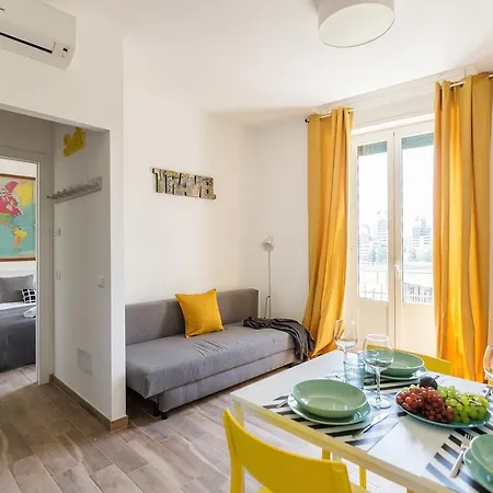 Certosa Colorful Mini Flats Apartment *