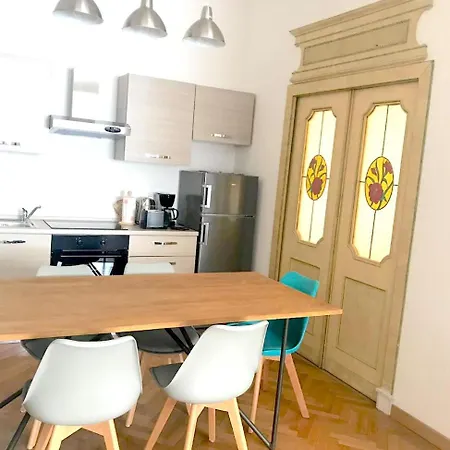 Roomy Duomo&san Babila Milano