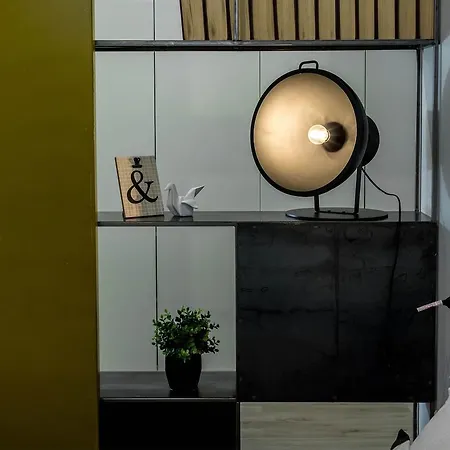 Joivy Exclusive For 4 In Navigli Near Parks Apartmán *