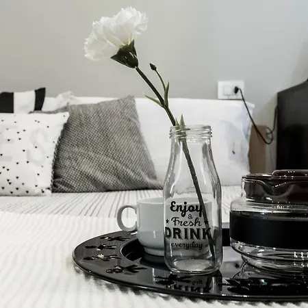 Joivy Exclusive For 4 In Navigli Near Parks Apartmán *