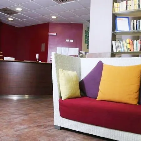 Mihotel Hotel 4*
