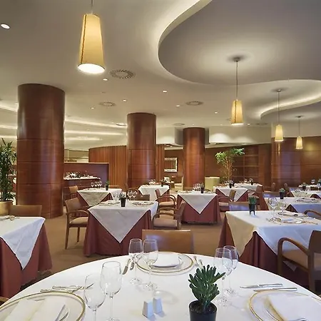 Hotel Una Cusani 4*