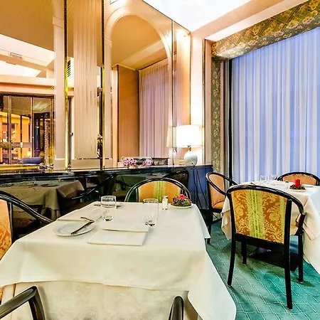 Otel Brunelleschi 4*