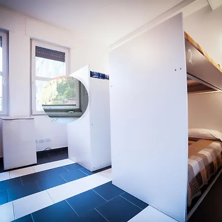 Hostel New Generation Center