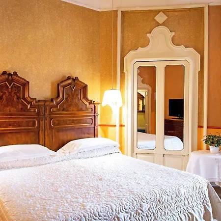 Antica Solferino 2* Milan