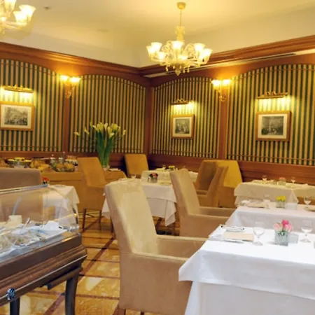 Manzoni 4*