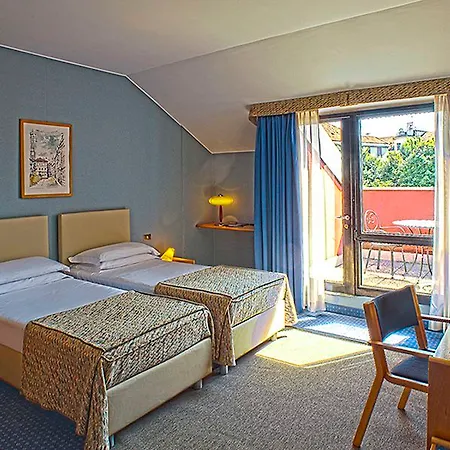 Отель Palazzo Delle Stelline 3*