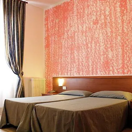 Hotel Paradiso Milan