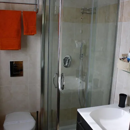 Bbmilan Bed & Breakfast 2*