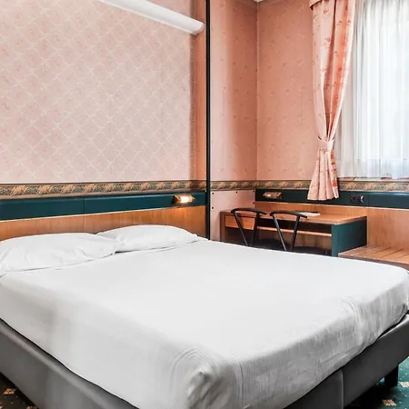 Hotel Des Etrangers Mediolan