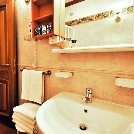 Cerva Fashion District Apartment Milan