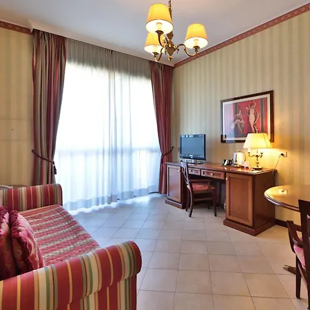 & Contessa Jolanda Milano